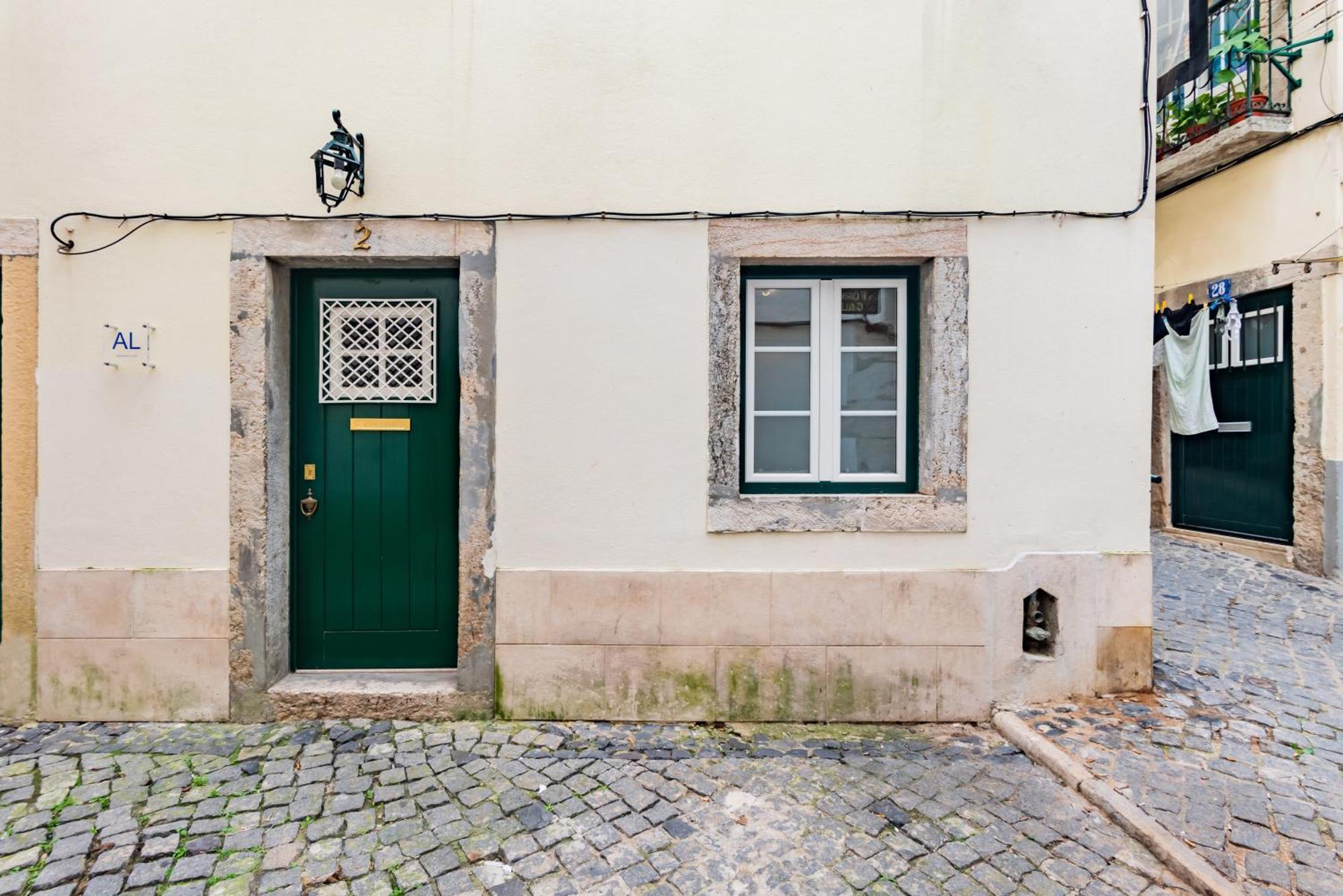 Alfama Gale Studio Lisbon Bagian luar foto